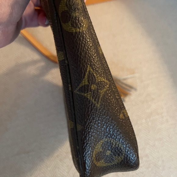 LOUIS VUITTON Authentic Monogram Pochette Accessories w Unbranded Vachetta Strap - Picture 7 of 15